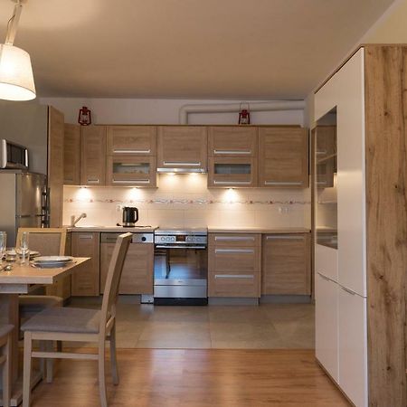 Apartament Na Urlop - Centrum - Przy Amfiteatrze - 500M Do Basenow วีสวา ภายนอก รูปภาพ