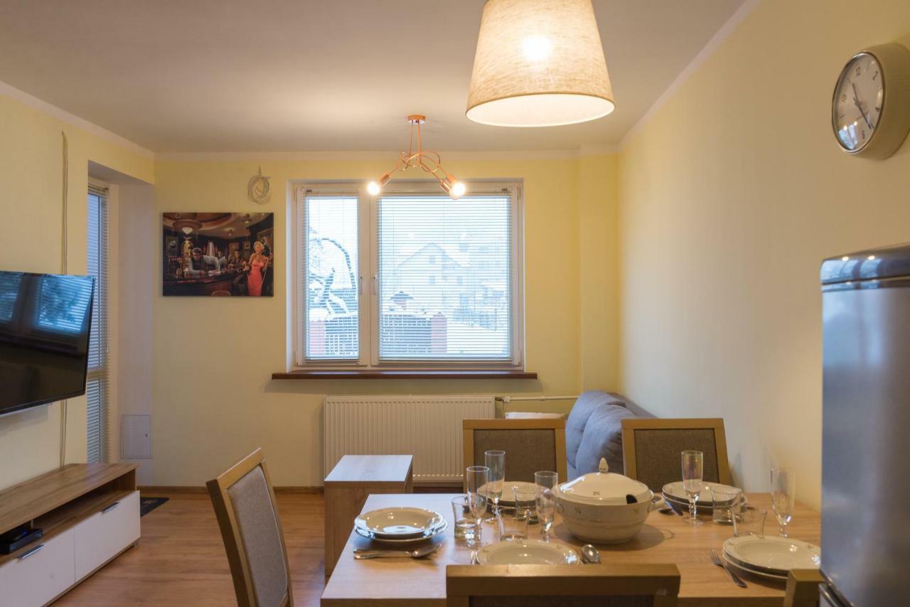 Apartament Na Urlop - Centrum - Przy Amfiteatrze - 500M Do Basenow วีสวา ภายนอก รูปภาพ