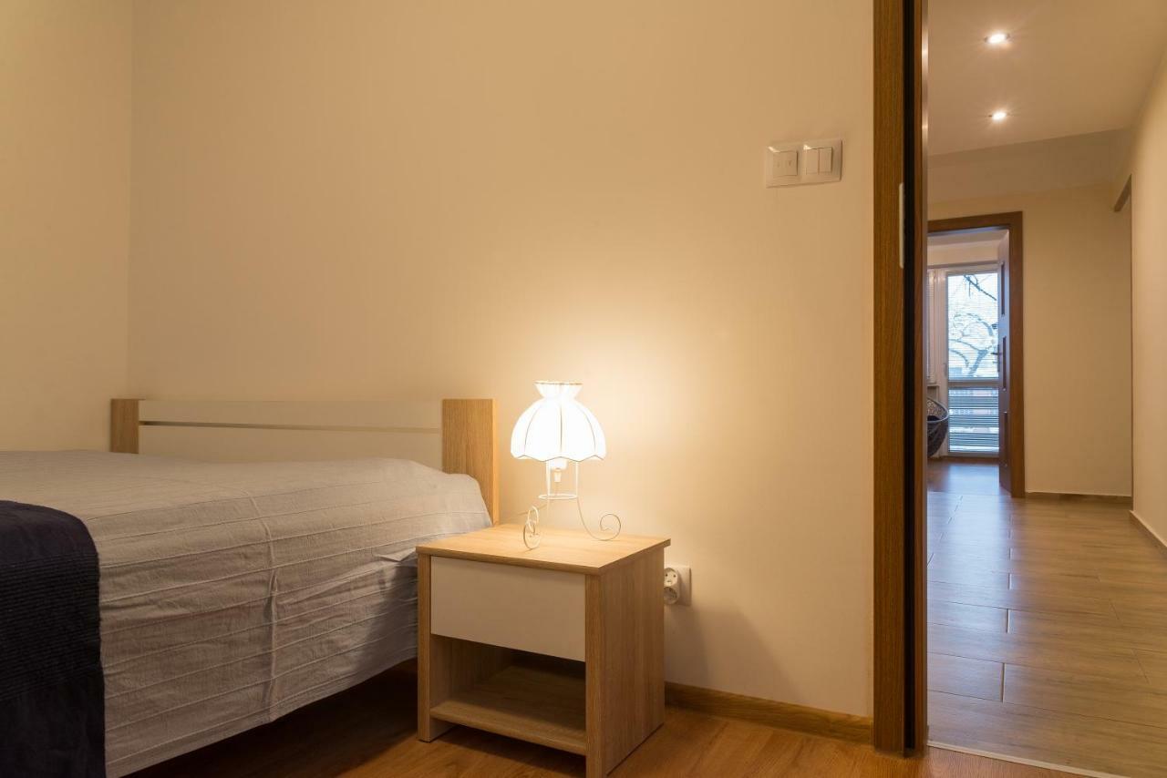 Apartament Na Urlop - Centrum - Przy Amfiteatrze - 500M Do Basenow วีสวา ภายนอก รูปภาพ