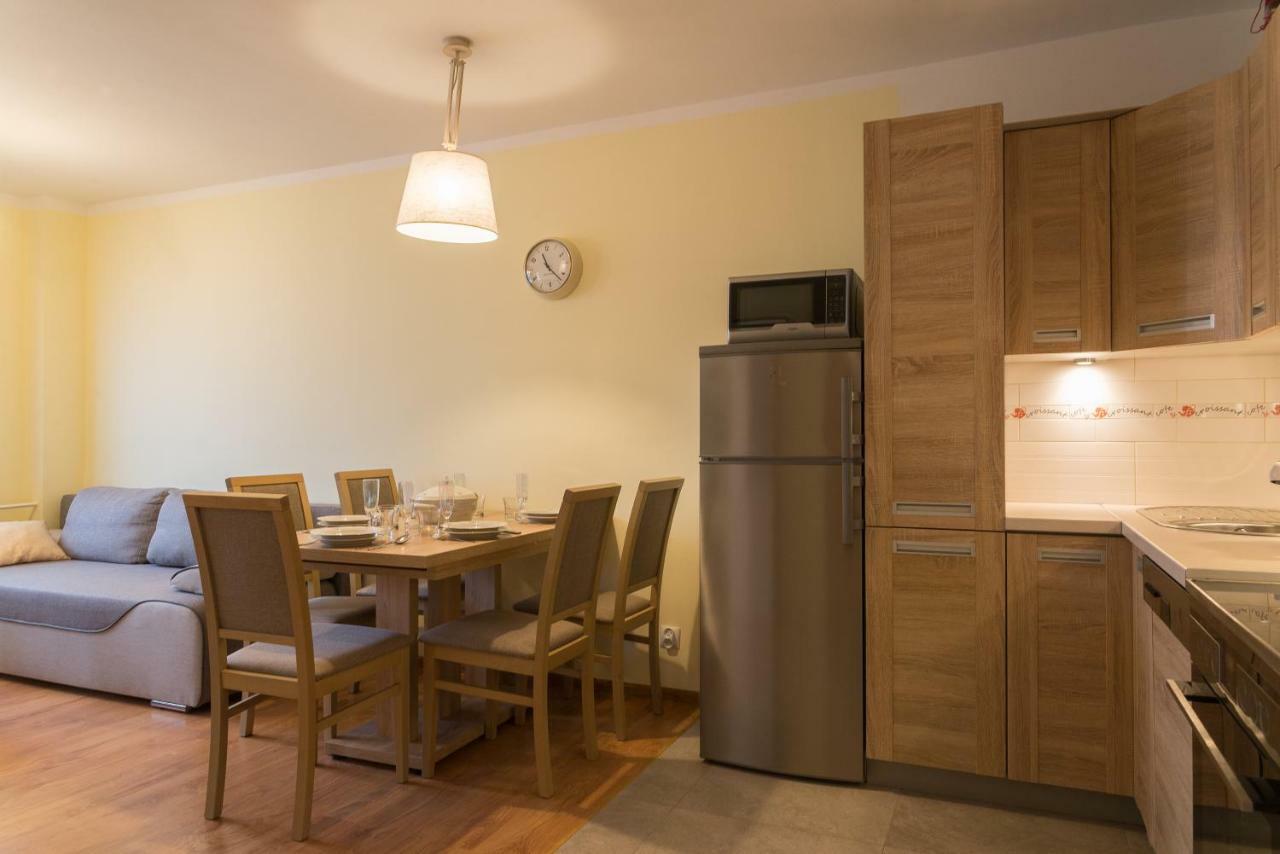 Apartament Na Urlop - Centrum - Przy Amfiteatrze - 500M Do Basenow วีสวา ภายนอก รูปภาพ